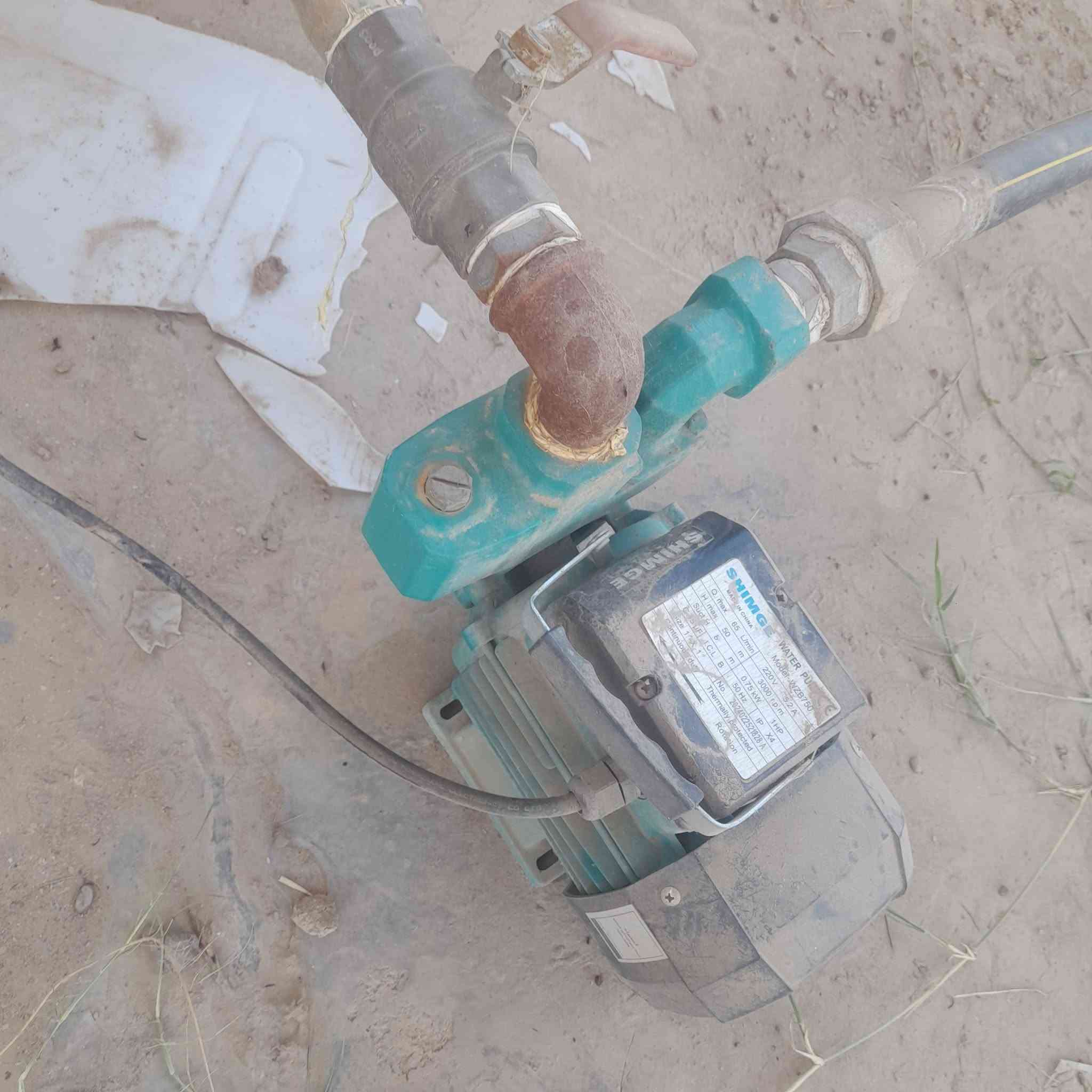 شرط جدد
ماطور ترس ارو ستل ستيل غذائي بعده جديد مستعمل شهر واحد والثاني على الاسالة جدد معنى الكلمة السعر اتصل وتدلل
المكان بغداد يوجد توصيل 
*********** واتساب
