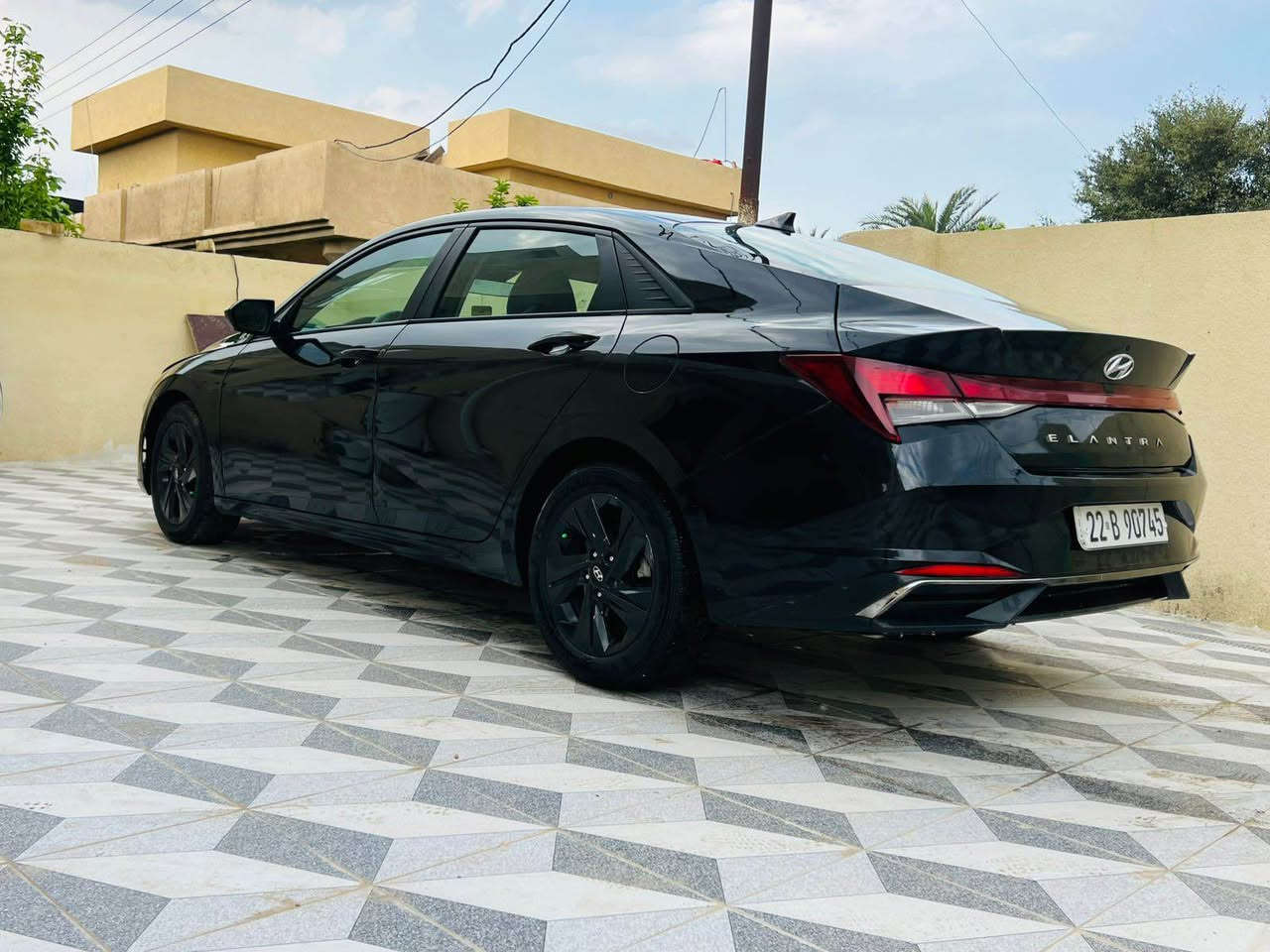 النترا ٢٠٢٣ امريكي حادث جاملغ خلفي وعندي سونار بيها 
سياره جديده وجاهزه بالخير ع الياخذها فول ١/١مكينه ٢٠٠٠
الشراي يتصل *********** مكاني جسر ديالى الزعفرانية بغداد, العراق
