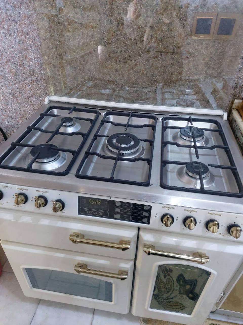 طباخ جديد جديد غير مستعمل سعر 500

ناصريه مركز


**إذا كنت صاحب هذا الإعلان وتريد حذفه لأي سبب، رجاءا أرسل رسالة إلى الدعم الفني**