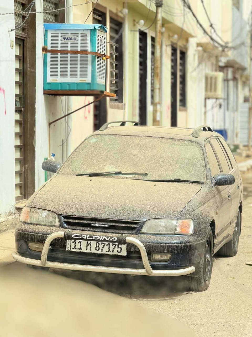 السلام عليكم كرونه ( للبيع او للمراوس ) موديل 95كفاله كصه ونقل جثه رقم بغداد بسمي هزه جديده اربع دسك اربع جام كهرباء تبريد كير مكينه حداديه نص عمر يرادله ترتيب رقم بغداد مكانه نجف 
السعر 58 وبيه مجال قليل 
الرقم ***********
