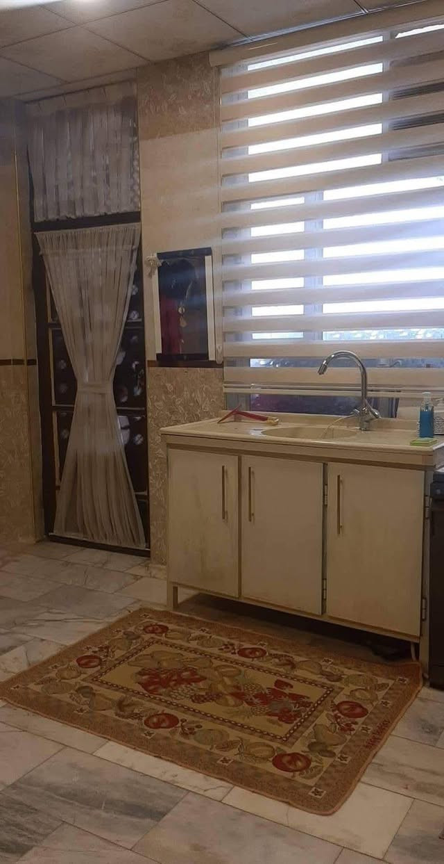 🏠 دار للبيع 
📍 الموقع: حي الصحة / مقابل مخبز الكورنيش قريب على شارع العام 
✨ المواصفات:
▫️ المساحة: 100م
▫️طابو زراعي سند 25
▫️طابقين
▫️غرفتين نوم 
▫️الدار فارغ  تسليم مباشر
...................................
📞 للاستفسار والمعاينة: 
الاتصال على الارقام :
***********☎️ واتساب
او مراجعة المكتب 
الحلة _ الكرامة الشارع المشجر مجاور اسواق المطار 1 
✅ نستقبل جميع عروضكم السكنية 🏠 والتجارية 🏡 بكافة مناطق الحلة 
…………………………
