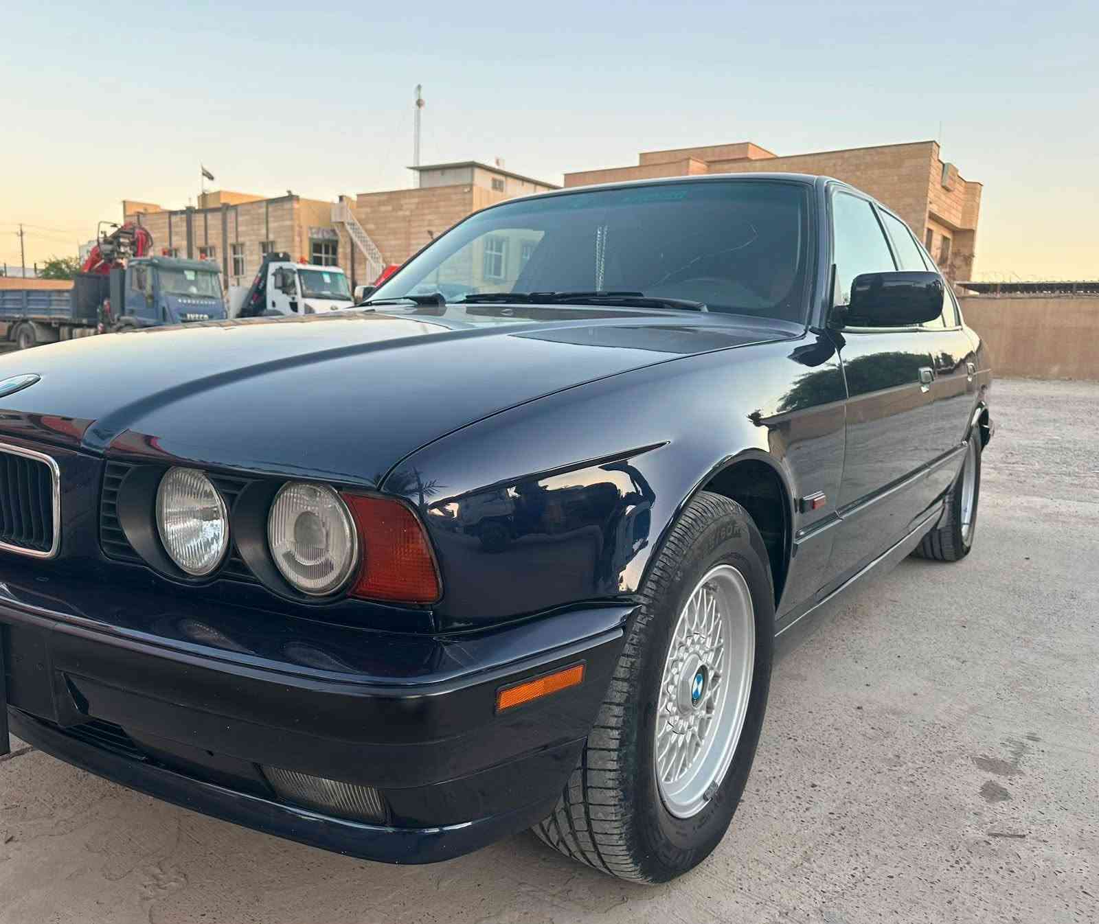 BMW 525 اصل 
كفالة عامة رقم صلاح الدين دولي تحويل ثاني يوم 
فتحة تبريد كشنات جلد تخم تاير سيارة جديدة بمعنى الكلمة ، مكانها سامراء. السعر 100&وبيها مجال للشراي .
مكلف بالنشر 
للاستفسار الاتصال ‭***********‬
