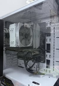 سيت اب للبيع كامل CPU : CI5 14400F  CC : ALSEYE M90 GAZ COOLER  MB : B...