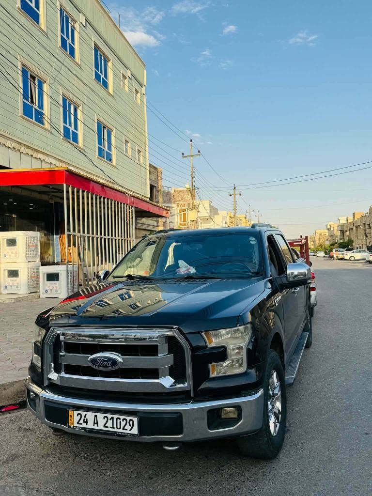 بةناوي خواي گةورةوميهرةبان  f150 ي 2017 رةشي قةتراني دةبل قةمةري بؤدي بچوك و دةرگا گةورة v8 ي دةبل ئةكسلي شاشة گةورة كوشين كارةبايي كوشين هيتةر كؤدي دةرگا سوكان ڤؤليم پةيدان كارةبايي بةشةرتي ئةوةي هيچ ئةرباگيكي نةتةقيبي گيرومةكينةوئةكسلي بةشةرت رةقةم نوي و ژينگة و ريگاوباني نوي 165 هةزار مايل رؤشتوة بةنسبةت سبوغ دةرگاي بؤدي دواوةي سبوغة سئ بست جاملغي دواوةشي لةگةل گرتوة سةقفيشي  جوار جيگاي بچوك سبوغةي هةية  جيگاي نةشرةية لئي بةستراوة بةنسبةت سةعري 179 وةرةقة رةقةم مؤبايل ***********      ***********                شوين / هةولير أربيل, العراق

