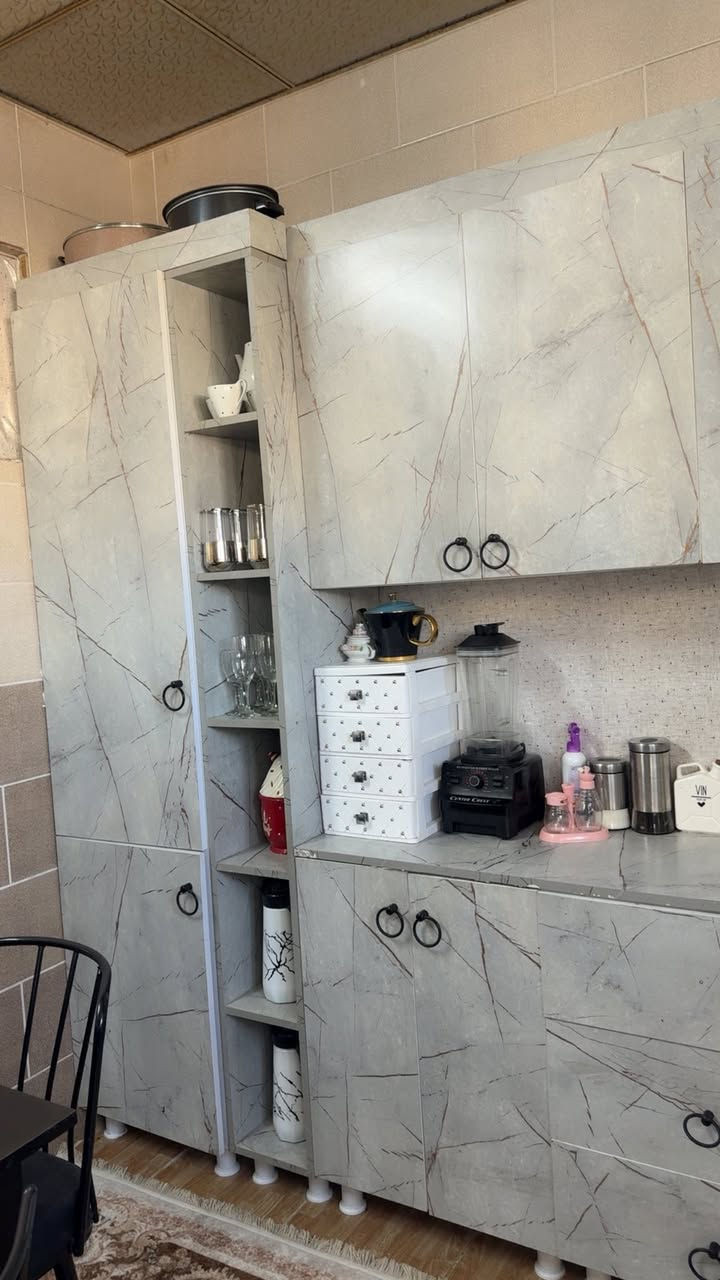 السلام عليكم كاونتر للبيع خشب سعره 250 الف
مرجوحه للبيع سعرها 80 الف 
تخم (L) للبيع سعره 200 وبي مجال بسيط 
العنوان / اربيل / مجمع الزيتون 
الرقم / +964 750 760 9608
‭0774 016 0525
