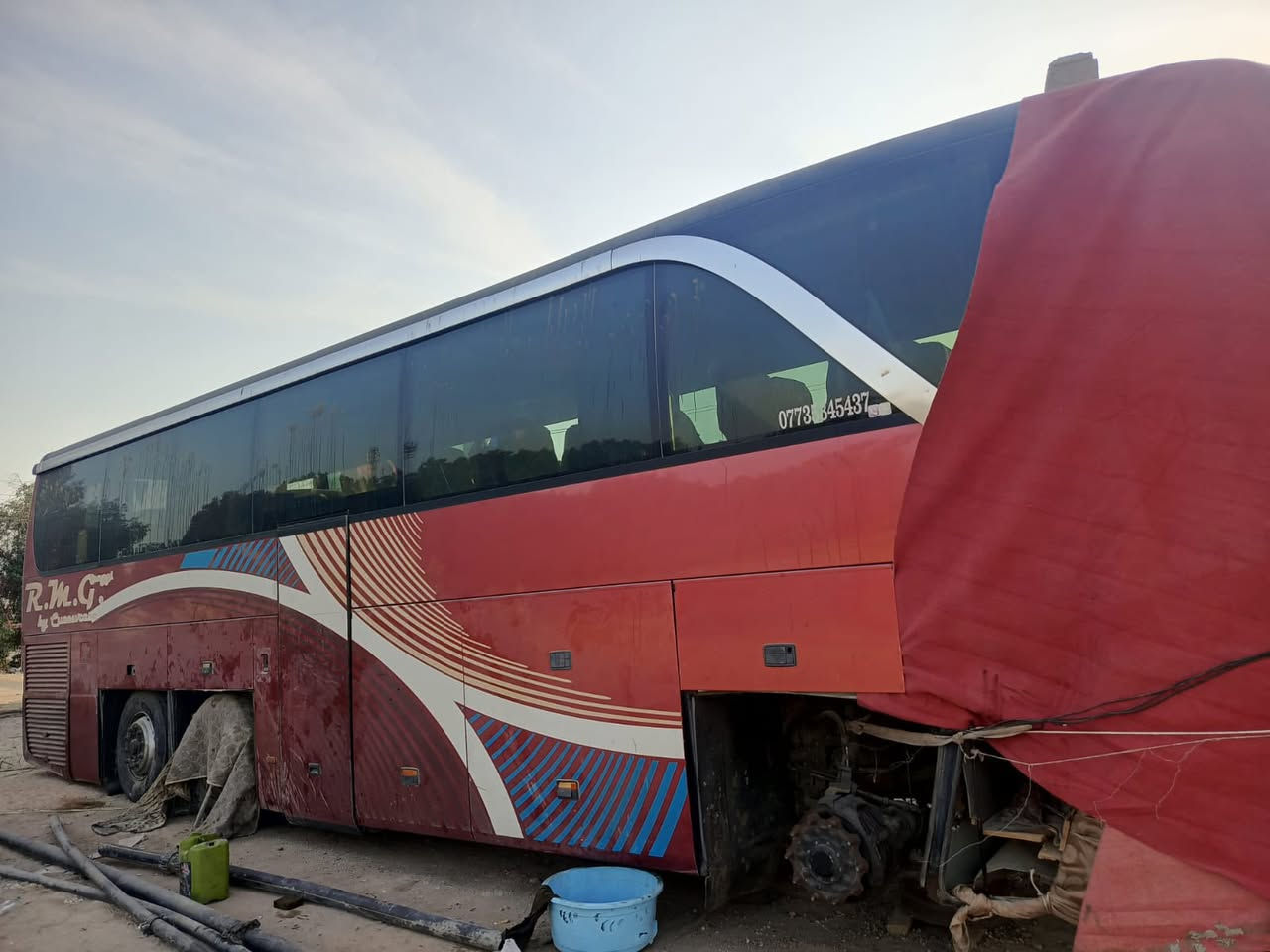 السلام عليكم
باص 2002كركوك دولي مجدد سنويه 2030.مصفره هيئه وضريبه وكمرك..
معروضه للبيع ع حادثه.
رقم الهاتف ***********
