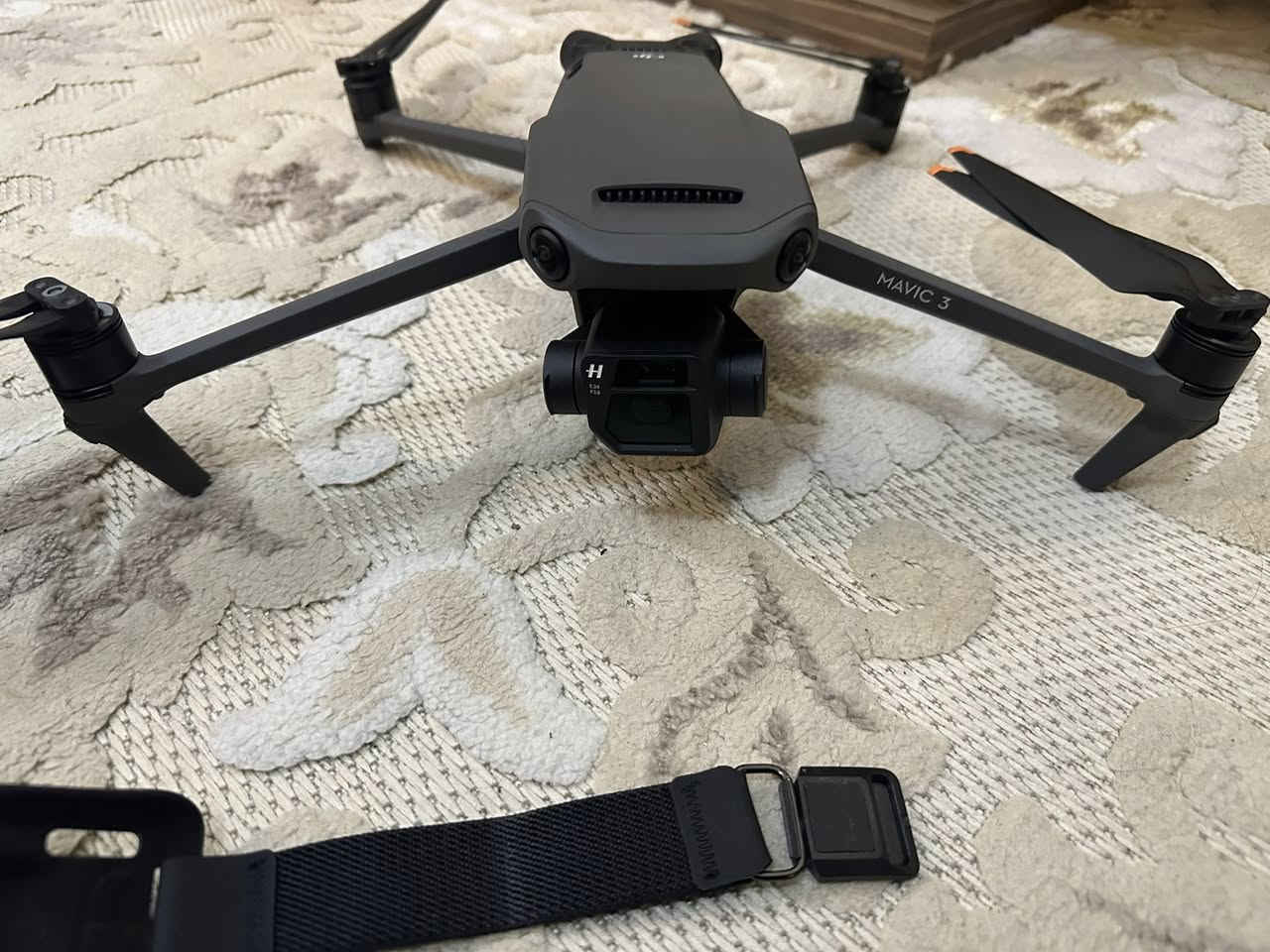 السلام عليكم ورحمة الله وبركاته مافيك 3
كل كامله هي وغراضها وجنطتها مع جميع ملحقاتها تجي كومبو اخت الجديده مشتريها جديده امانه الله مو باله السعر 3 مليون للاستفسار وتساب ***********
