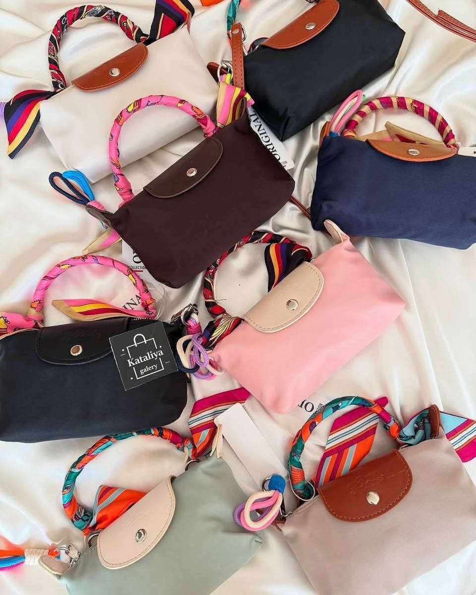 جنط نسائي 
سعر المفرد 15 آلاف دينار
سعر الدرزن 120 ألف ألف دينار
قياس 10 × 20 سم 
واتس اب :***********
واتس اب :***********
