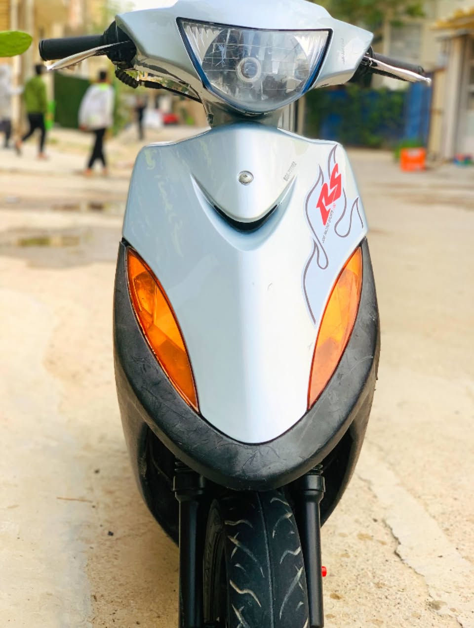 دراجه مكفوله من محرك وسلف وهندر وكلشي وكله شغاله وحلوه امانت الله الدراجه نضيفه اي شي مابيه دبلات ثنينهن شغالت ليت ذني السوالف كله شغاله دراجه نكره سلف سعر ب425 وبيه مجال المكان بغداد الحريه الجمعيات الاستفسار *********** بي وتساب رسلني وتساب
