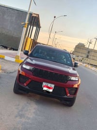 جراند شيروكي بلاك توب • ٢٠٢٤ • ٦ سلندر