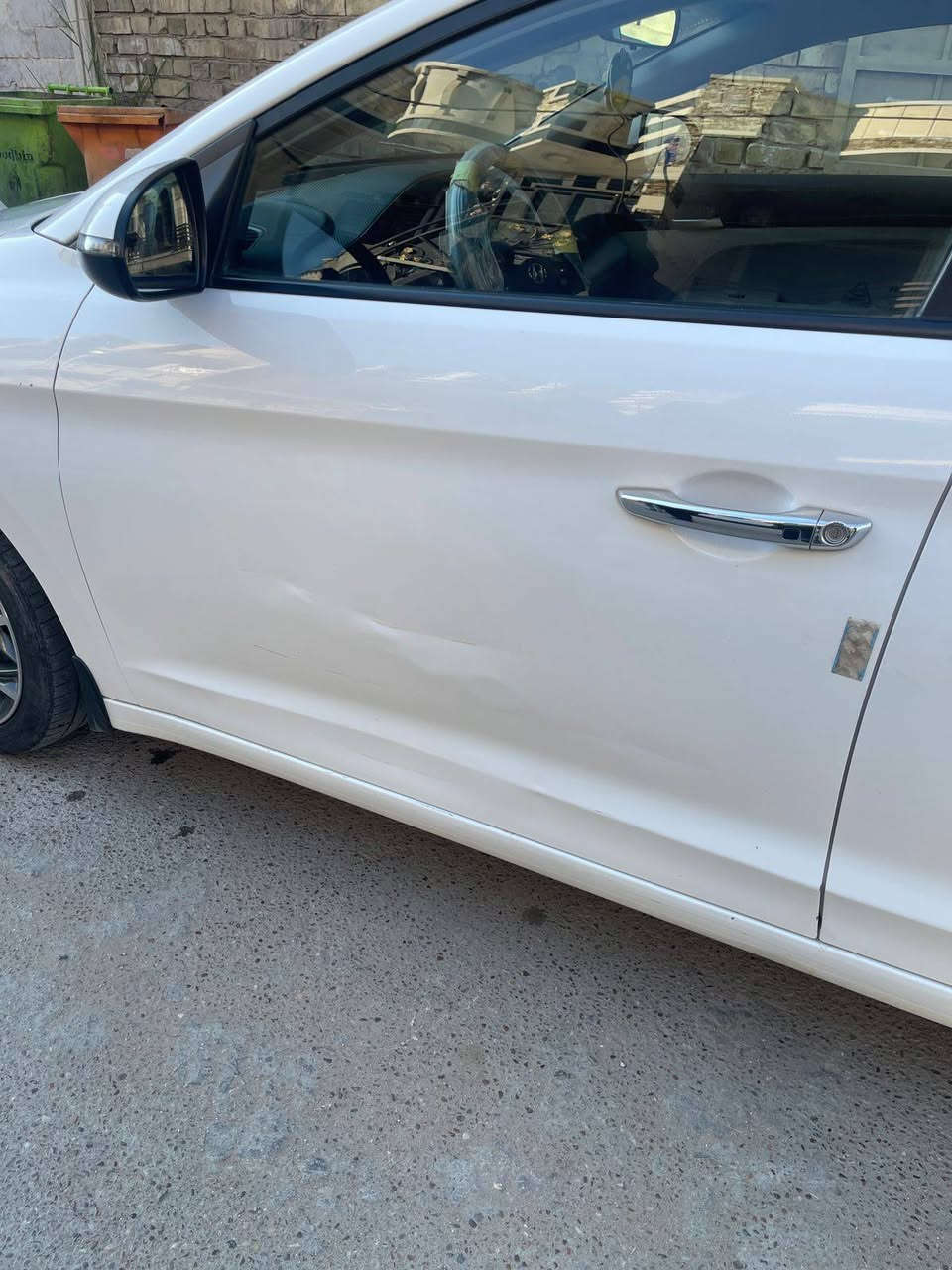 سلام وعليكم
النترا خليجي موديل 2020فول 1عل 1
ماشية 123مكفوله من الصبغ بيهه بارد عله كد شبرين باب السايق محرك 2000دوش 
السعر 157وبيهه مجال بصيط مكاني بغداد حي جامعه 
***********
