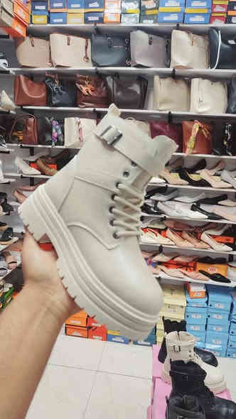 #متابعه للبيج ليصلكم كل شئ جديد ✅✅♥️

#بوت نسائي يجنن 37---41  😍🤏

#شوفي  جمال الموديل يم جنات للأحذيه والحقائب ♥️ ✨ 

العنوان / ديوانية قضاء عفك سوق الجمعه الاول مجاور
 الحلويات
      محل  علي حليم

       واتساب  ***********
      توصيل جميع محافظات العراق 5000
