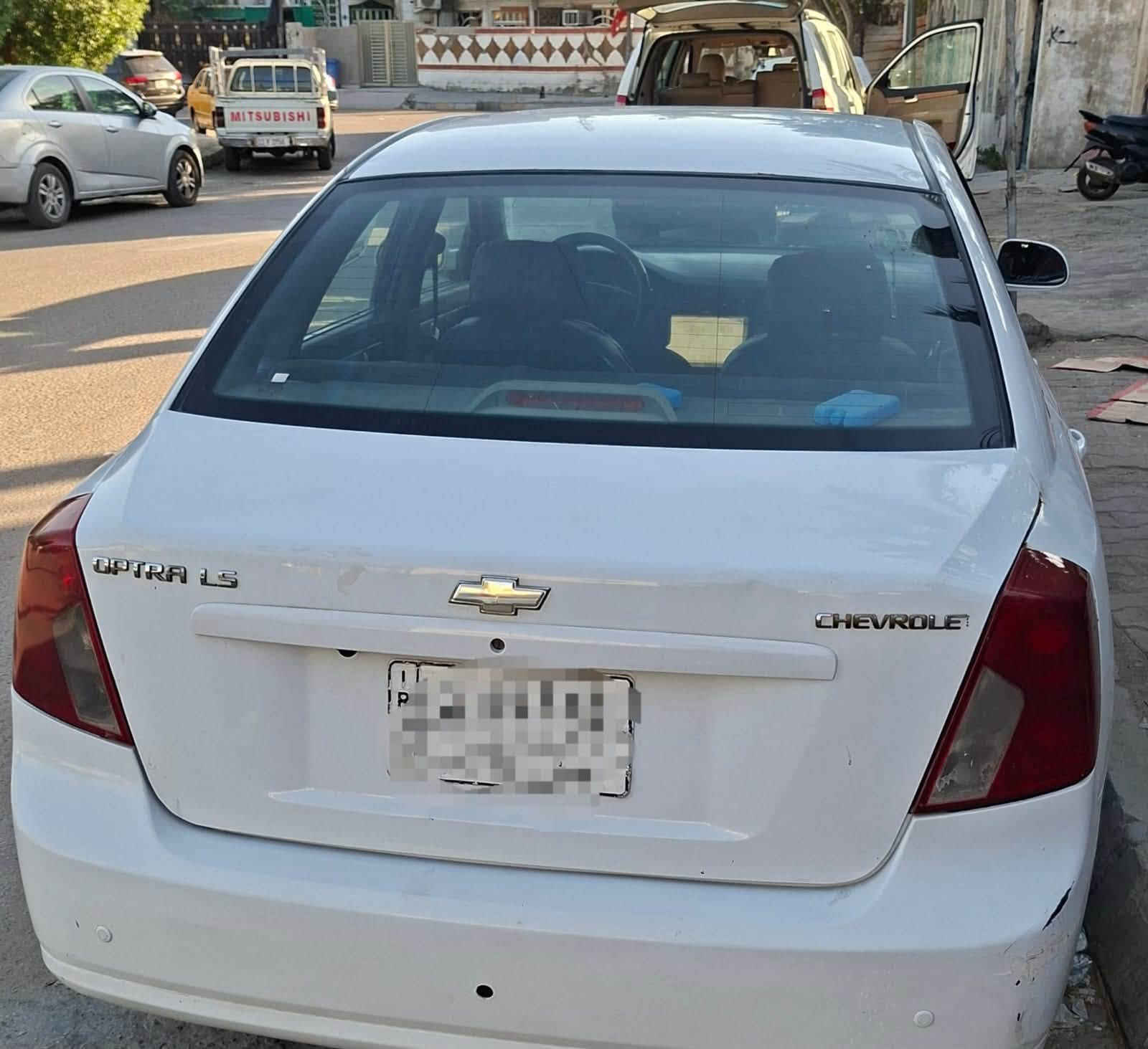 اوبترا موديل ٢٠١١ للبيع غرفه جديدة تبريد شغال سياره كاعده يرادلهه ترتيبات  سياره مضروبه بدنه وراديتر وجايبين كصه كامله مال تفصيخ كما موضح بل صور السياره تجي بل باب جيكهه وتفحصه عجبتك تاخذهه معجبتك على راسي السعر ٥٠ $ 
رقم بغداد وسياره بسمي وللعلم بيه منضموه غاز 
مكاني السياره بغداد الحرية للاستفسار *********** 
ممتواجد على الفيس
