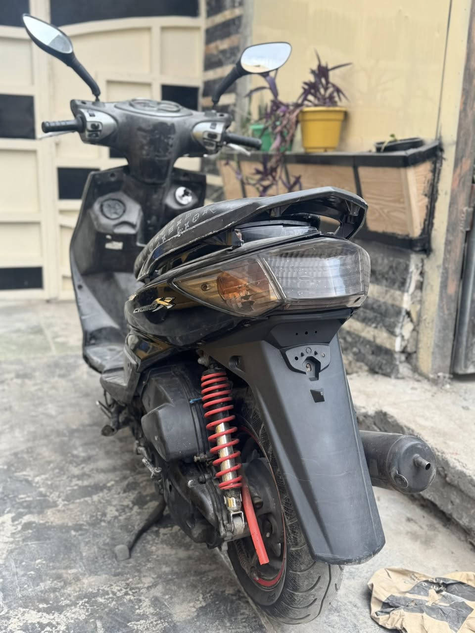 سلام عليكم سكنس فحل مكفوله تاخذه من باب بيت كهربائيات كله شغاله كامله مابيها نقص نكره سلف سعر 525 العنوان بغداد البنوك ***********
