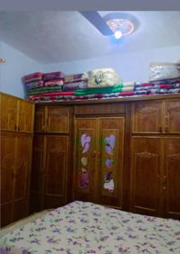 غرفة خشاب • مستعملة سنة • كاملة