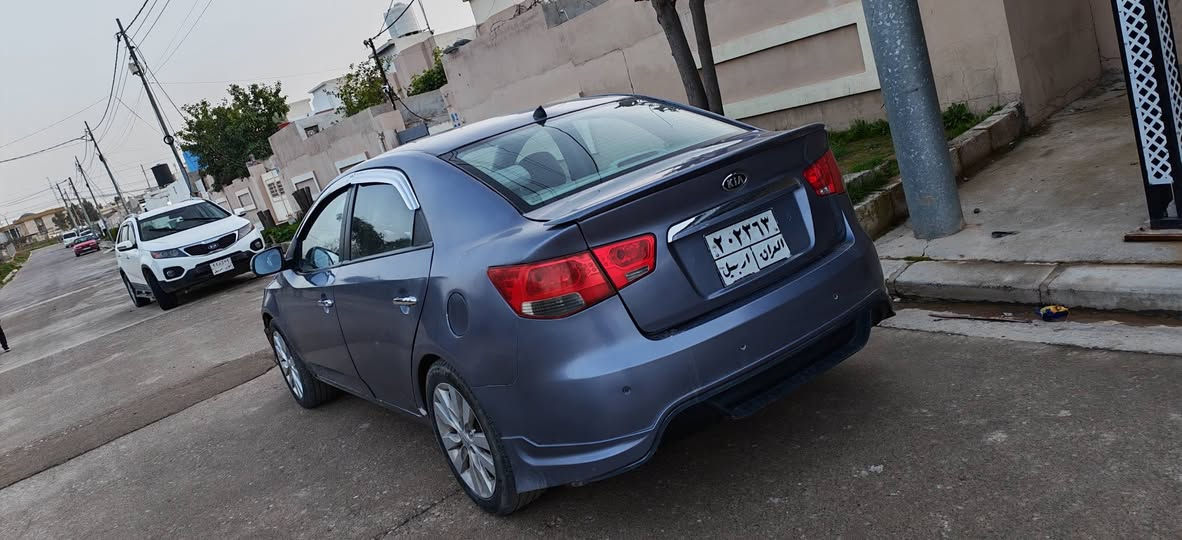 كيا سيراتوو ٢٠١٠صفحة ويا نص سقف صبغ ابيع صبغ عام كير محرك شرط ١٠٠٪
كير توماتيك تخم حدادة ١٠٠٪
مكان سيارة🚗 فضاء بردةرش
سعر ٦٩ و مجال بسيط 
*********** أربيل, العراق
