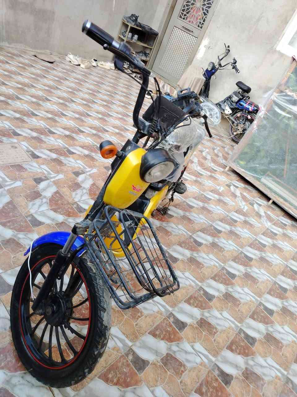 السلام عليكم
بايسكل شحن موديل 2023 مبدل بطاريات صار شهرين من بدلتهن نقص فقط هورن واشاير أمامية اما واشاير خلفية شغاله سعر ٢٣٥ بي مجال مكاني ديالى بعقوبة خلف كلية رافدين ***********
