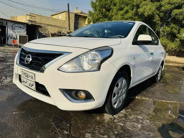 سلام عليكم سني هندي موديل 21 كفاله عامه بدون صبغ ولا بارد 
ماشيه 48 السياره وضع الشركه جاهزه بدون اي نقص مدوشمه جلد ارضيه وكشنات ***********
