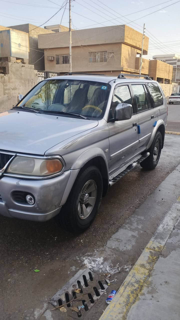 ميسيبوشي ناتيفا 2006 رقم انكليزي بغداد بسمي تحويل ثاني يوم
محرك v6 3000 تخم تاير مكفولة من الصبغ والضربة 
تبريد وية السويج سيارة نضيفة مال جناي 
السعر 85 وبيهة مجال قليل 
مكان السيارة الانبار الفلوجة 
رقم صاحب السيارة ***********
