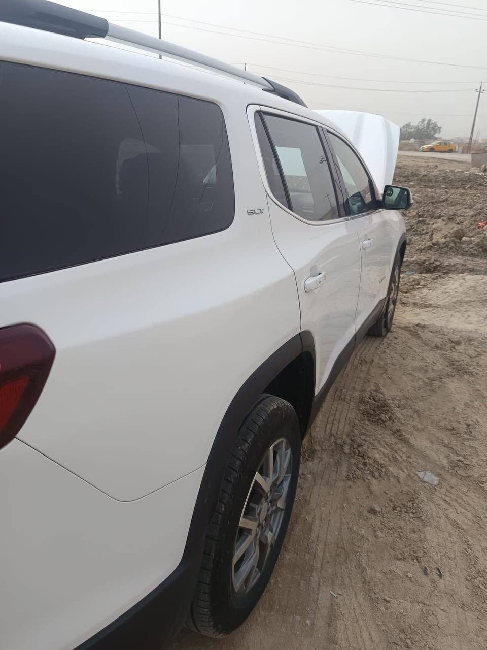 بيع مستعجل 
جمسي اكاديا ٦ سلندر موديل ٢١ مواصفات slt 

ماشية 79 مايل  حادثها داخل المنشور بالعراق صار بيها صبغ باب السايق والباب الوراه سيارة ليبل واحد بدون تبديل اي قطعة سيارة رقم اربيل باسمي مكانها ذي قار  سعر 185 

كشنات جلد سياحي منفصل 
حساس جانبي وامامي وخلفي 
بصمة اربع ابواب 
جنطة كهربائية 
تحديد مسار 
٣ مودات سياقة 
تدفئة كشنات 
سيارة جاهزة مابيها اي نقص 

 

***********
