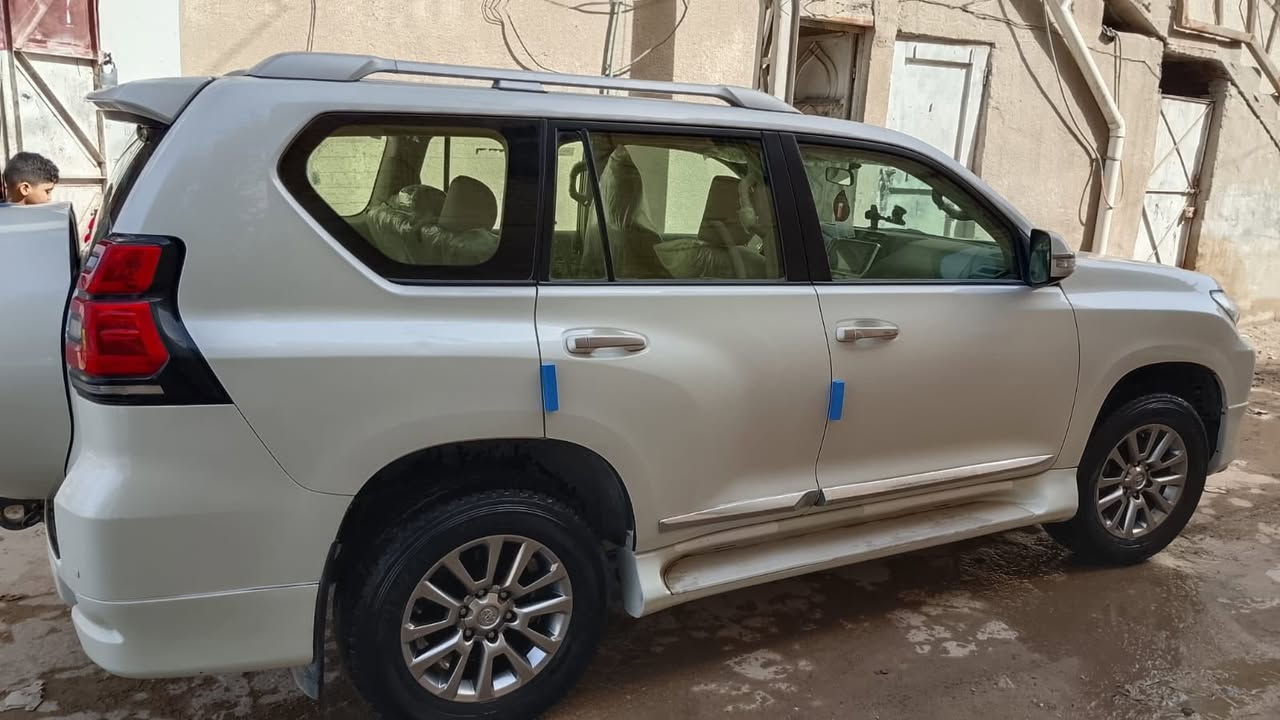 السلام عليكم

برادو موديل ٢٠٢٠ مكفوله كفاله عامه 
رقم شمالي ماشيه  ٧٨٠٠٠ 
سته سلندر 
سبعه راكب 
ثلاث قطع تبريد 
دبل تانكي 
فتحه سقف 
وباقي المواصفات TXL لاستفسار ***********
