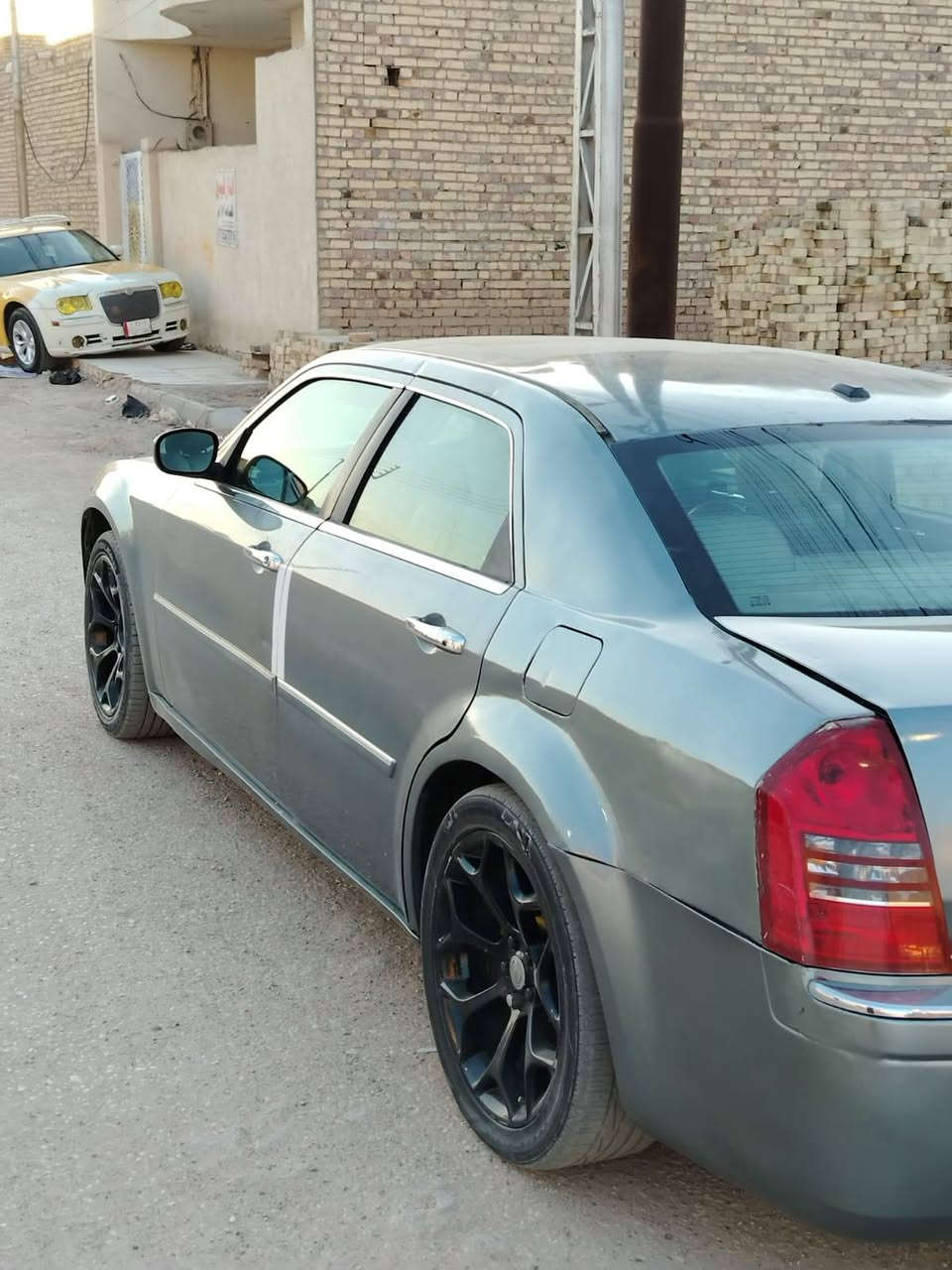 سلام عليكم سياره أوباما للبيع 2008 هيمي فول موصفات فتحه جلد تحكم ستيرن كير ومكينه وحداديه تبريد كشنات كهرباء،، بيها كصه جنطه علما السياره ميسان،، السعر 37 وبيها مجال،، لاتصال على هذا الرقم ***********،، متومه أرقام وسنويه
