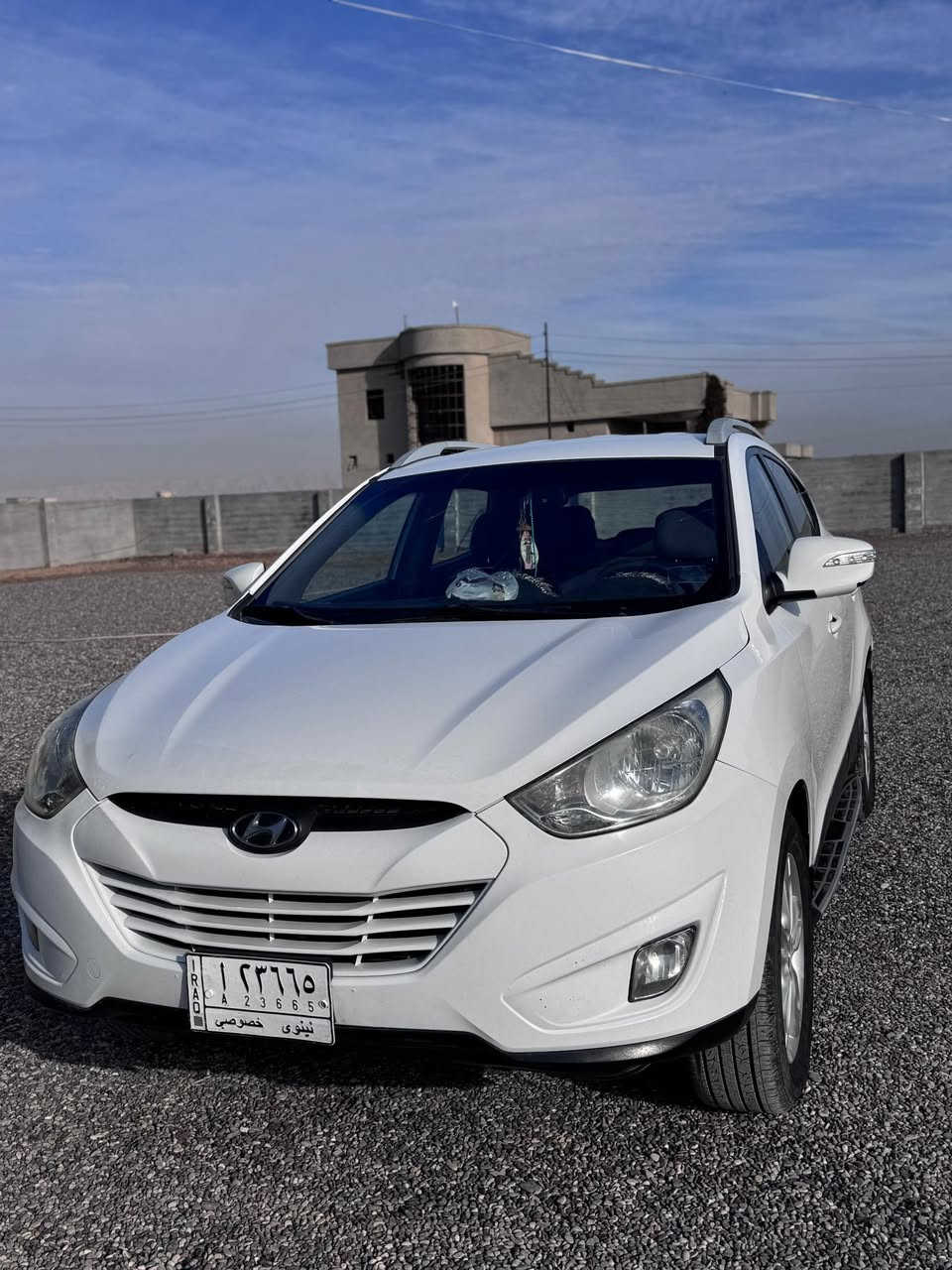 سيارة تكسون موديل 2012
للبيع نينوى شرط التحويل 
الضرر صبق  شبرالچاملق الخلفي
السعر 140 ورقة الرقم 
***********
