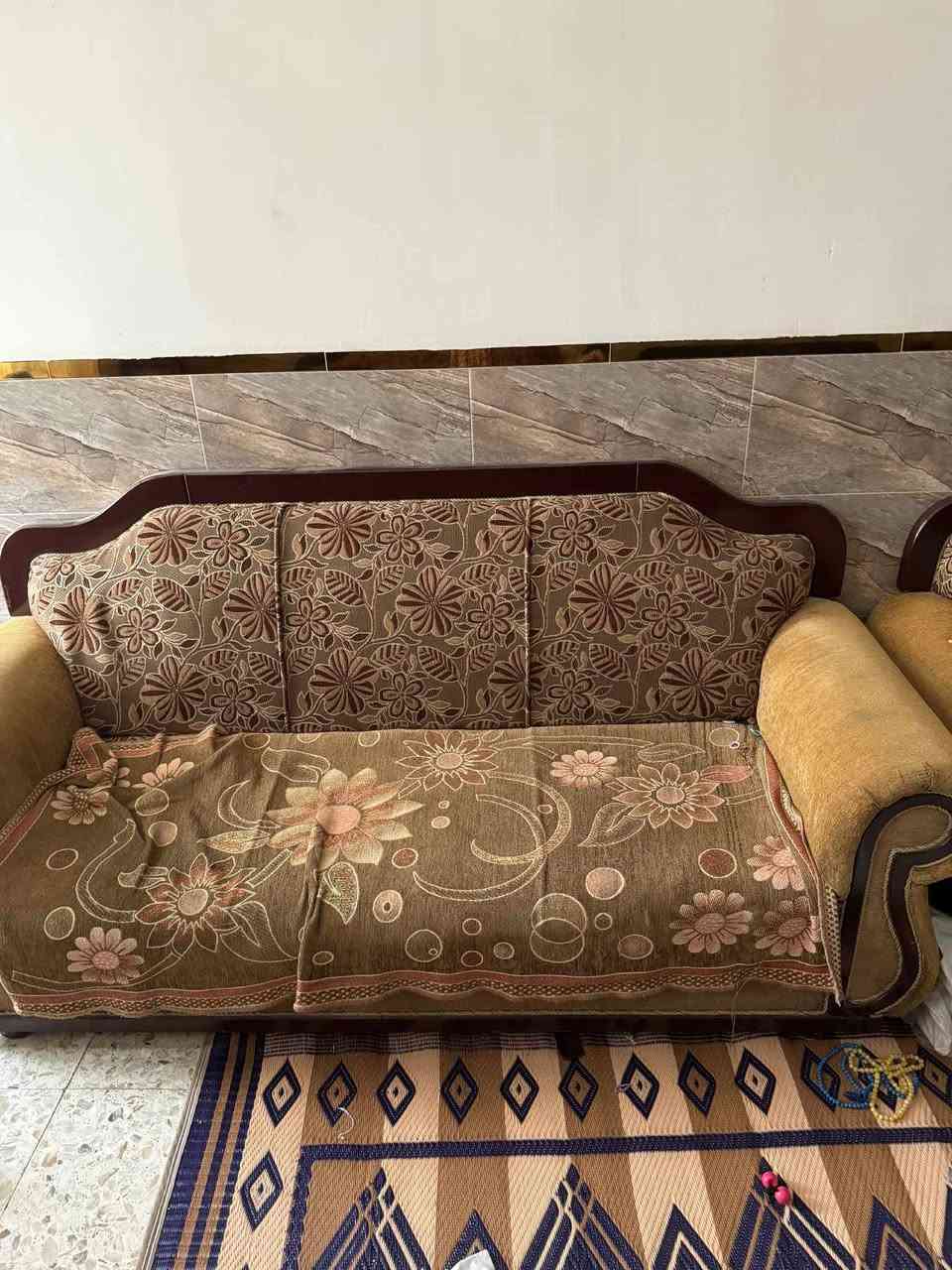 5 مقاعد  تخم نضيف كلش  تفصال  مكان بغداد سعر مناسب  ***********
