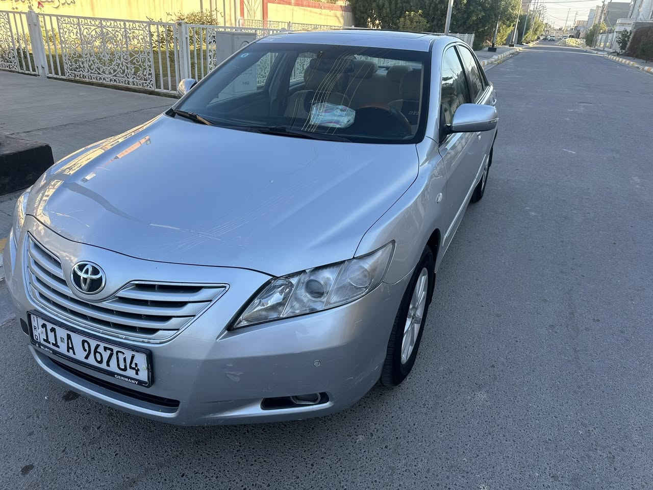 كامري 2008 GLX وارد خليجي  فول مواصفات
رقم بغداد انكليزي بسمي  تحويل ثاني يوم 

معروفه مواصفاته  كشن كهرباء سلايت روف طكتين  شاشه بل الدشبول  كامره خلفيه كامراه اماميه حساسات خلفي امامي تبريد خلفي  ملاحضه  اكو بيها بارد بصيط جدآ جاملغ خلفي وره السايق  وبيها بارد  جاملغ امامي كلش بصيطات  وبين البابتين  عكس السايق بيه صبغ  جوه التريشه  مال الباب  كلش بصيط  ومبين  يعني  وجارد مخافي  اي شي  بيها 

السياره عليها ادامه كامله 

باتري جديـٍد تخم مجاول دينسو اصلي وبلاكات اصلي  نوزلات اصلي جويتر اصلي فيت بم كله  شرط شركه اصلي 

تخم تاير

 

تبريد ثلج 

تدفئه نار 

 كير ومحرك خير من الله 

السعر ١٠٩$ ورقه بيها مجال بسيط 

المكان الفلوجه اول متدخل صيطره الموضفين

للاتصال ***********
