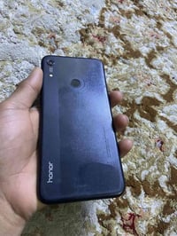 واي ٦ • ٣٢ • شاشة مشققة