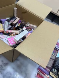 مكياج • ١٠ كيلوات