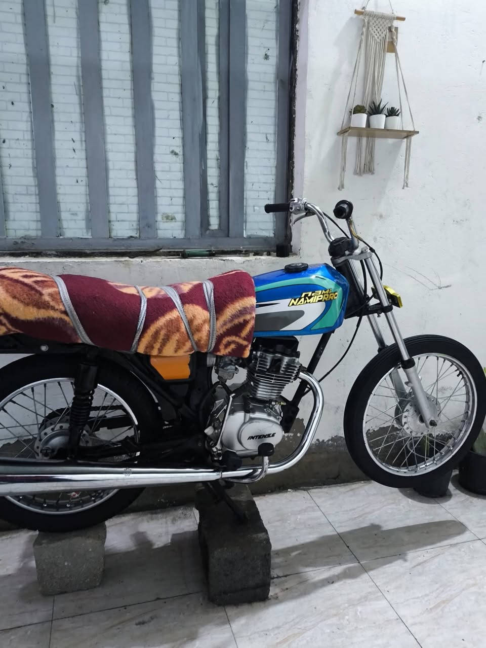 دراجا لبيع تفاصيل خاص او شراي خادم 600هاض الرقم ***********
