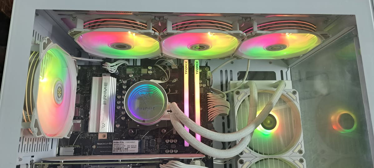 تجميعة العاب 

المعالج AMD Ryzen 5 8600G

الرام t-force 32gb ram ddr5

المذربورد asus prime b650 a ii

الهارد  teamgroup nvme 1tb

كرت الشاشة zotac rtx 4060 ti 8gb

البور psu segotep 750w full modular

الكيس alseye cube 7 fan

التبريد مائي 240

السعر مليون و200

بغداد شارع الصناعة ***********

لايوجد توصيل
