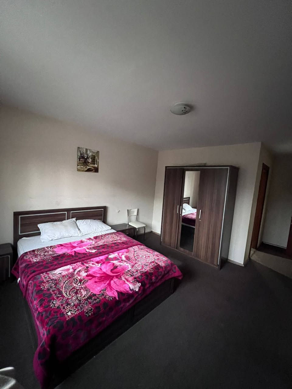 للايجار في اربيل
ثلاثه و صاله 
بامباير رويال  
 ١٧٥ متر  بنايه B4
 مطبخ معزول
 غرفه سويت
طابق  واحد 
اجار المؤثث 800$ 
  فارع  650$ 
  600$


**إذا كنت صاحب هذا الإعلان وتريد حذفه لأي سبب، رجاءا أرسل رسالة إلى الدعم الفني**