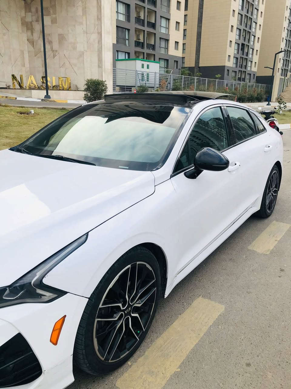 سلام وعليكم  k5 2021 GT  
محرك 2500 T   
‏‎‏‎الوارد: امريكي
‏‎‏‎‏ ‎
‏‎‏‎مرقمة اربيل بإسمي رقم وسنويه  جديد 
‏‎‏‎مواصفات : جي تي (GT) فول اعلى فئه
‏‎⚡️بانوراما
‏‎⚡️تشغيل عن بعد
‏‎⚡️صندوق فتح داخل⚡️  
‏‎⚡️قيادة ذاتية 
‏‎⚡️ تحديد مسار
‏‎⚡️اشاير مري
‏‎⚡️جناح صندوق
‏‎⚡️شاحن لاسلكي
‏‎⚡️بلاجكتور 
‏‎⚡️كاربلاي
‏‎⚡️شاشة كبير
‏‎⚡️بگ لايت لد
‏‎⚡️كشن كهربائي
‏‎⚡️تحكمات
‏‎⚡️هاند بريك بصمة
‏‎⚡️ كشن هيتر و تبريد+ هيتر ستيرن
‏‎⚡️لايت عدسة زينون عالي ناصي
‏‎⚡️رادار خلفي
‏‎⚡️رادار امامي
‏‎⚡️رادار جانبي 
‏‎⚡️تحديد مسار
‏‎⚡️كامرة
‏‎⚡️مثبت سرعه
‏‎✨صندوق ذكي فتح عند الاقتراب 
‏‎✨نضام NORMAL/SPORT/SPORT PLUS/CUSTM
‏‎✨ماسحات تلقائيه عند المطر
‏‎وبعد مواصفات هواي
‏‎
مكاني بغداد  ***********
