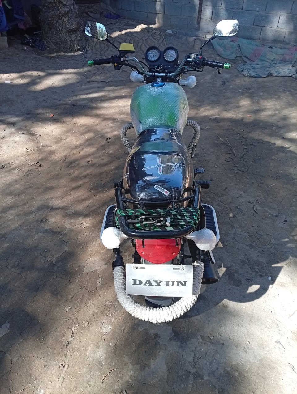 سلام عليكم خوان دراجة دايون نفخ موديل 2022 طالعة بشهر السادس 6==11 مكفولة كفالة عامة مكينة مكفولة كفالة عامة مكينة 200 كتابة حمرة اوراق اصولي بسمي داورلك بسمك يم مكتب حسين وصل معرض تخم تايرات جدد توني شادهن كهرباياته كلهة شغالة سلف هندر رباعية للايت اصلي سعره 1600 وبيهة مجال الطيبين وهاذة رقمي للتواصل ***********  الاستفسار مكاني كربلاء يم السيطرة مال الابراهيمية بلضبط الاستفسار
