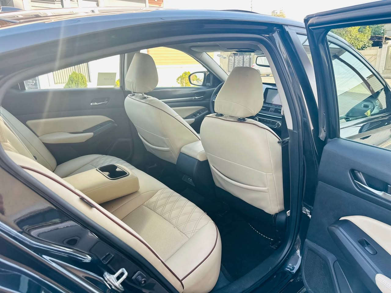 التيما موديل ٢٠٢٢ 
مواصفات sv plus 
داخل اصفر 
سلايد 
رادار 
فول فول واحد على واحد 
صونر موجود 

رقم تليفون 
*********** كركوك, العراق
