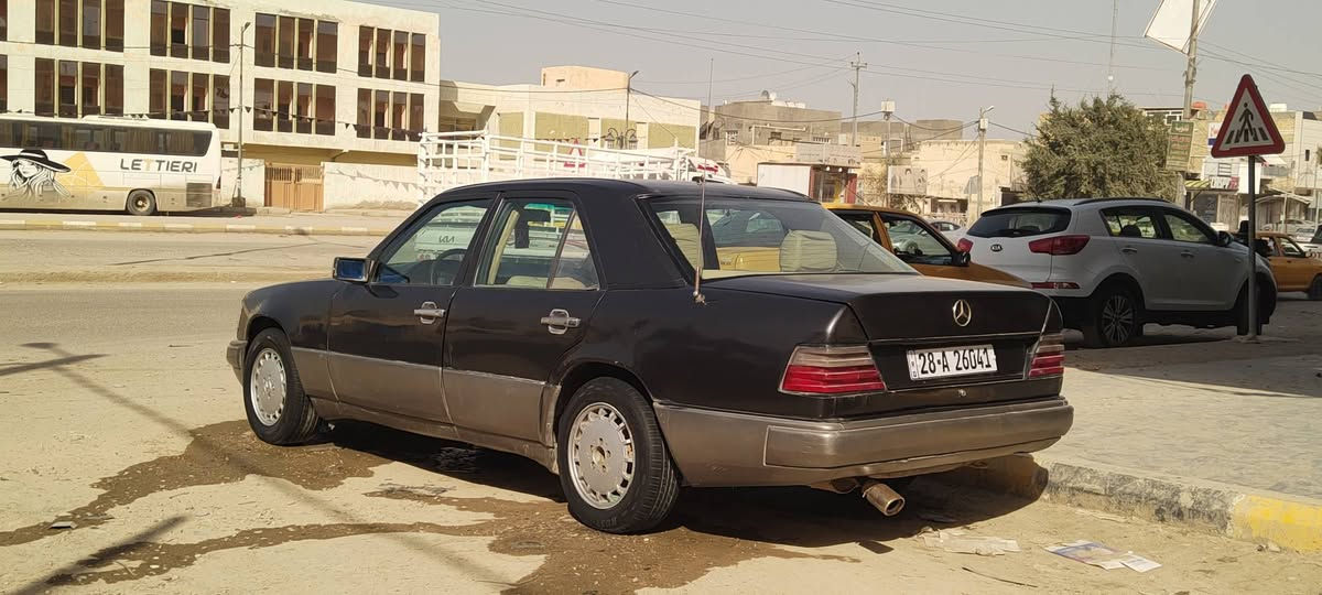 سلام عليكم مارسيدس دب 300 لبيع سياره جديده حداديه نص عمر
مكينه محروه 2500 جديده 
سياره بسمي ثاني يوم داور سنويه ل30  مكان سياره ديوانيه سعر 45وبيه مجال الطيبين


**إذا كنت صاحب هذا الإعلان وتريد حذفه لأي سبب، رجاءا أرسل رسالة إلى الدعم الفني**