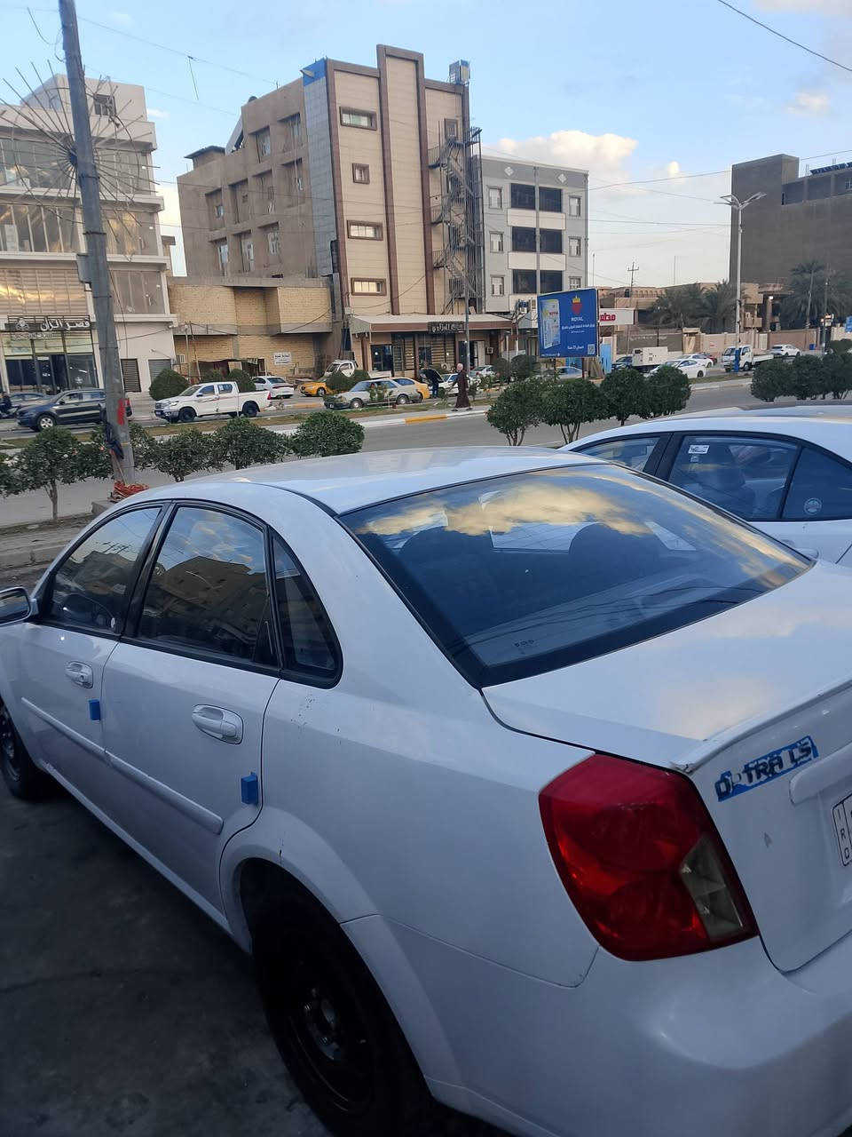 سلام عليكم اوبتره موديل 10 بيه قطعتين صبغ السعر 75 وبيه مجال مكان السياره السماوه ***********
