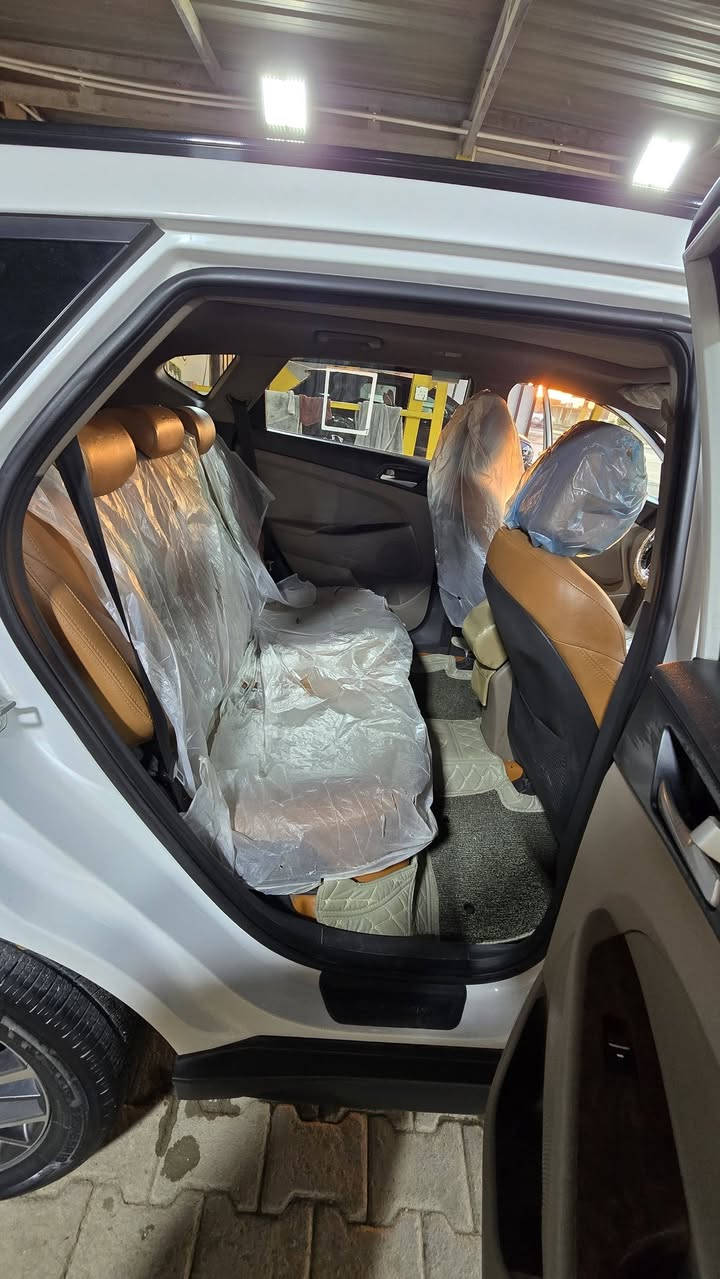 السلام عليكم  
توسان 2019 خليجي فول موصفات  vip  كفاله عامه  من كلشي    رقم بغداد.  ماشية 95 
الموقع بابل محاويل 
***********
