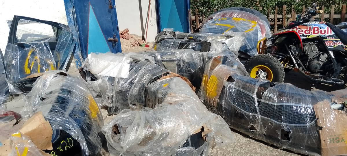 ملاك السيراتو… عربيتك عندنا أمان 🔧
قطع غيار سيراتو أصلي واستيراد + صيانة وكشف على العربية بأيدي فاهمة.
من أصغر قطعة لأكبر شغل… كله متوفر.
لو السيراتو محتاجة حاجة… إحنا نخلصها.
#سيراتو
#قطع_غيار_كيا
#صيانة_كيا


**إذا كنت صاحب هذا الإعلان وتريد حذفه لأي سبب، رجاءا أرسل رسالة إلى الدعم الفني**