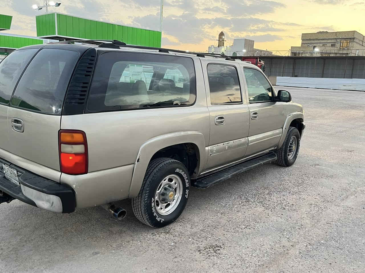 سلام عليكم شوفر ليت الفينيه مديل 2001 مكفوله من الضربه ولكص ولعيب الشرعي رقم بصره تحويل ثاني يوم مكينه 6100 كير 1000 جدد تخم تاير حداديه جديده تبريد ثلج السياره جاهزه من كلشي السعر 82 رقم الهاتف *********** العنوان البصره
