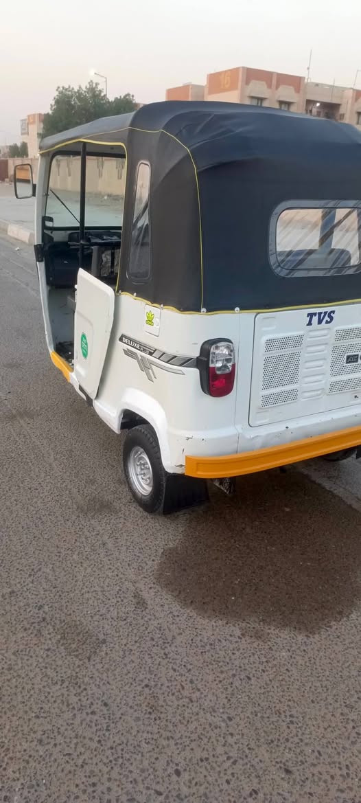 سلام عليكم تكتك تي في اس لل بيع مديل 22 رقم او سنويه شرط تحويل ثاني يوم مجفته تجفيت شركه بيها ضربه من كدام معدله بارد تكتك نضيفه لا تنقيص ولا تبخير سعرها 7500 بيها مجال مكاني حيانيه شارع 60 رقم  وتساب ***********
