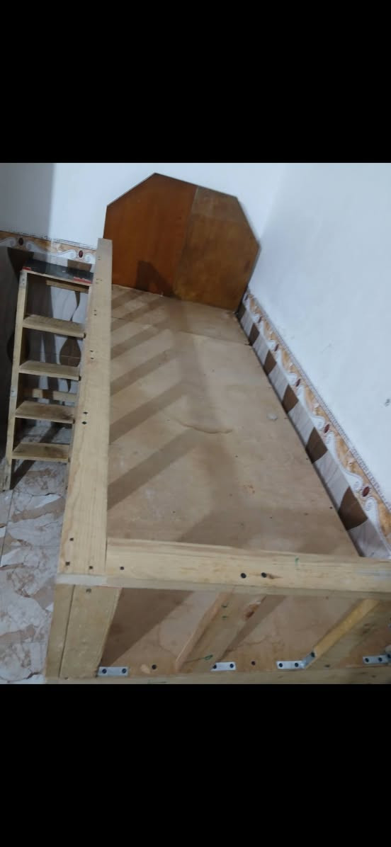 غراض للبيع تفاصيل أكثر اتصل 
***********
***********
