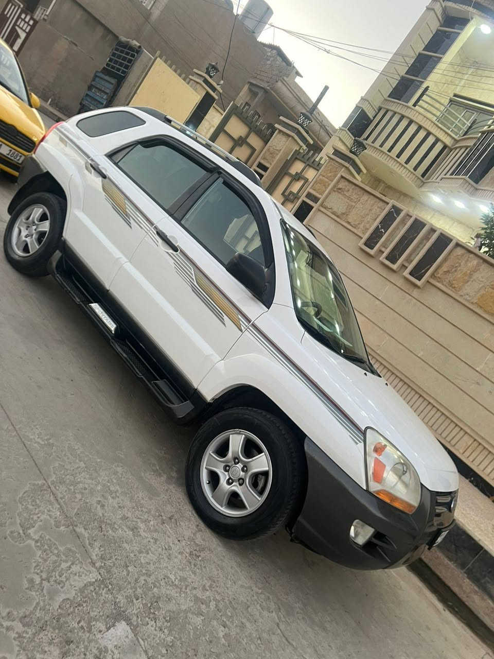 كيا سبورتج،،،،
موديل 2008
رقم دولي..
هزة جديدة
سنوية بأسمي....
تبريد تدفئة شغال...
محرك كير شرط
محرك 6...
كابون بانزين موجود
***********
بي واتساب
السعر 118وبيها مجال قليل
