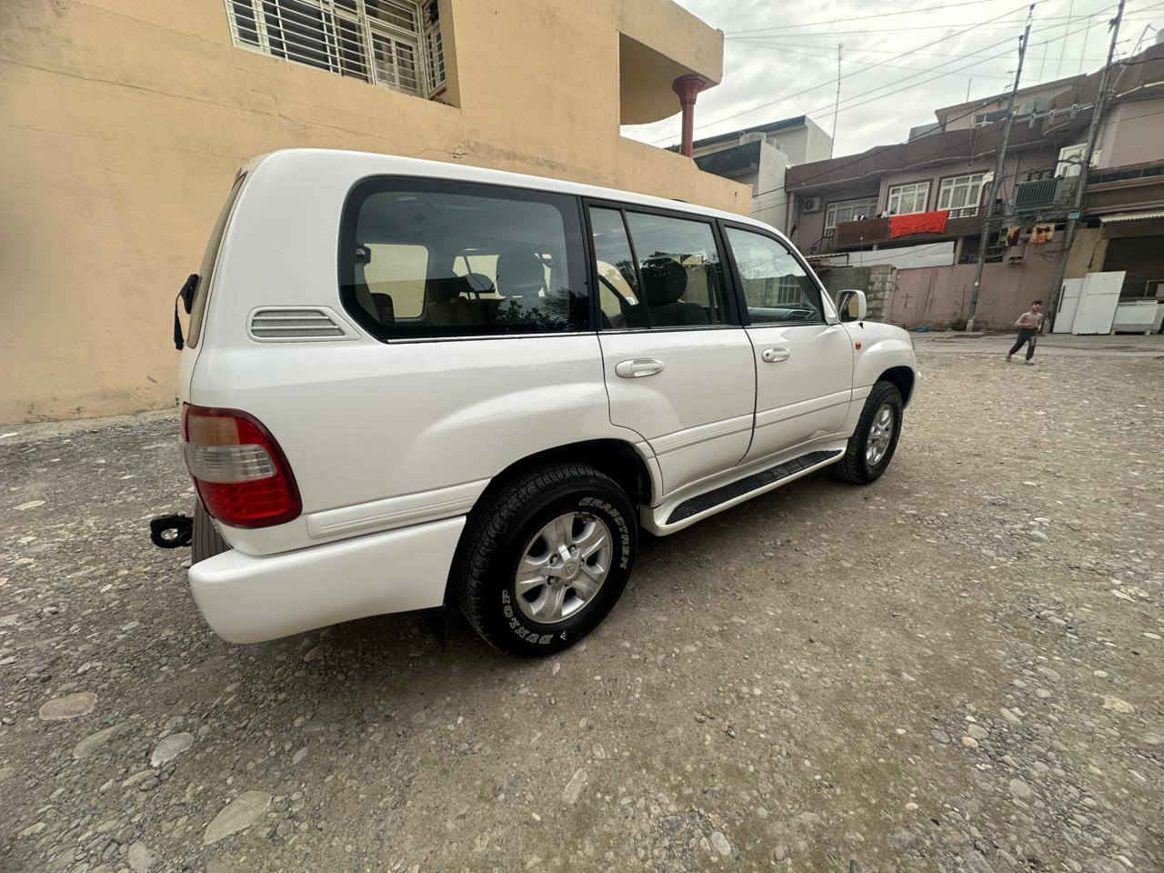 الاندكروز خليجي موديل 2000 مكفوله كفاله عامه كير مكينه تبريد صدر تاير على وضع الشركه رقم بغداد فول مواصفات كير عادي  السعر170 وبيه مجال بسيط التصال *********** ***********
