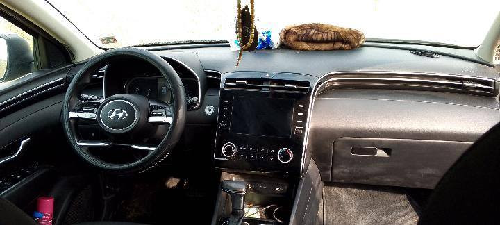 هونداي توسان للبيع
وارد امريكي
موديل 2022
محرك 2500
حادثهه البنيد مبدل  فقط لا غير.. بدون اي دواخل.. فول مواصفات عدا الفتحه.. شاشه كبيره. قطعتين تبريد... تدفئه كشنات. 
السعر 165 وبيهه مجال للطيبين.
ماشيه (63000)
عنوان.  بغداد ابو غريب مكلف بالنشر هذا رقم صاحبهه وكلشي موضح بالصور والسونار  (***********) للاتصال او واتساب
علي ألانباري
