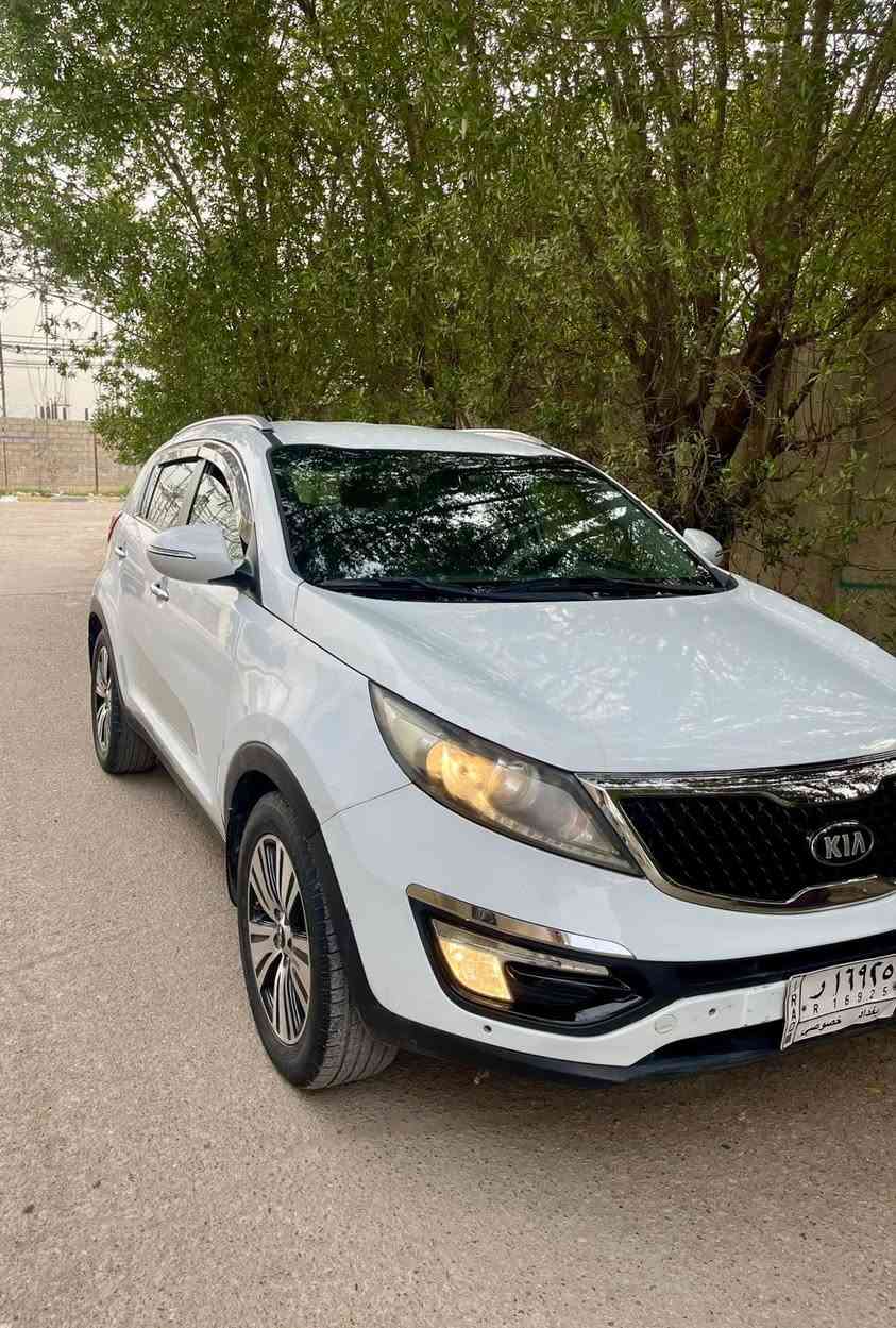 سلام عليكم ؟ بيع مستجعل 

سبورتج موديل 2015 خليجي رقم بغداد ب اسمي 

سياره خليجي ؟ 

بيه جاملغ وباب؟
سونر مرفوق 

السعر : 128$ وبيه مجااال 

اتصال : ***********

مكينه 2000 
فور ويل
اشاير بالمري 
شاشه جبيره
نظام ABS
شاشه مع كامره خلفيه
حساسات خلفيه
لد امامي
ويل كروم
تبريد خلفي
تحكمات

بغداد حي اور
