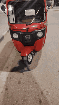 توك توك • 2019 • كفالة