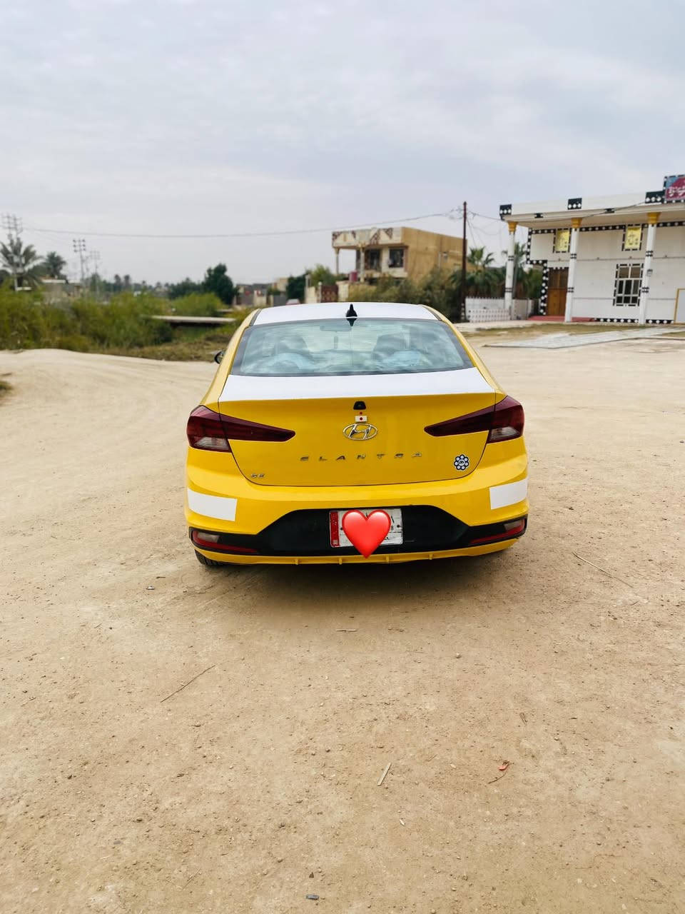 سلام عليكم
النترا 2019  امريكي حادث موضح بل منشور 

مكينه :2000 لا تبخير ولا تنقيص 

حدايه + تخم تاير + تبريد + (خير من الله )

رقم بغداد مشروع وطني 

السعر 120$ وبيه مجال بسيط 
    
رقم هاتف (***********)
